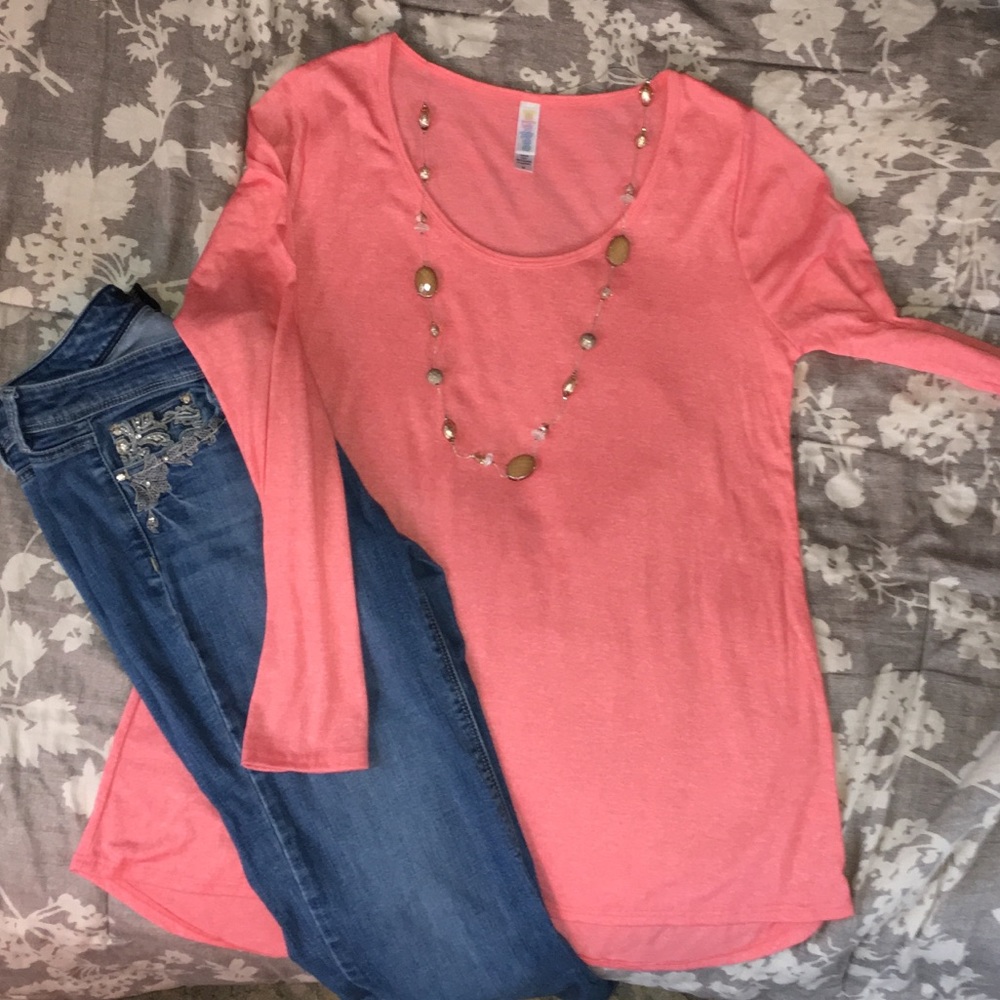 EUC Lularoe Lynnae Medium